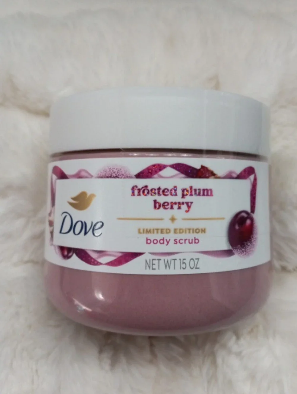 Dove Frosted Plum Berry Limited Edition Body Scrub